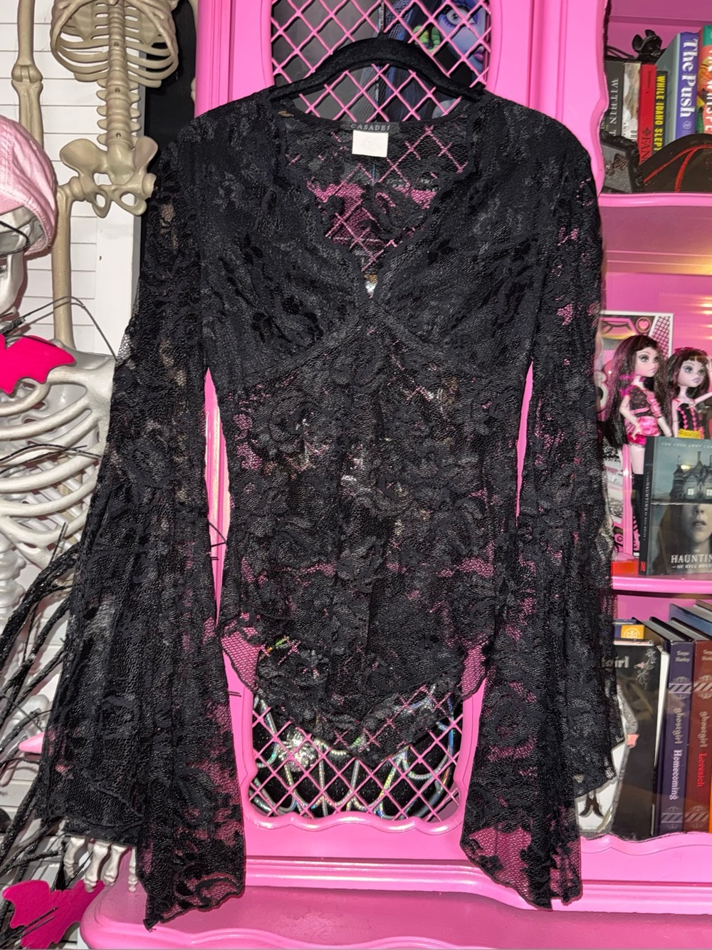 VTG Casadei Black Lace Bell Sleeve V-Neck Blouse Top medium